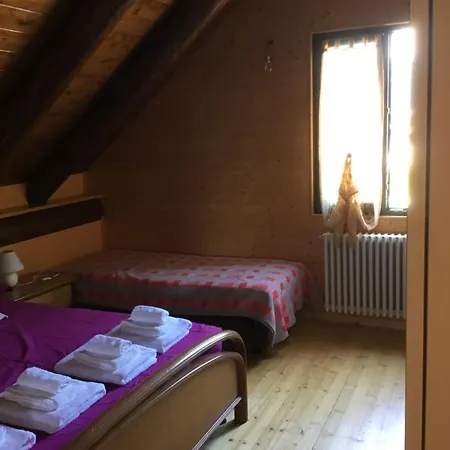 Emilia Сasa de vacaciones Craveggia